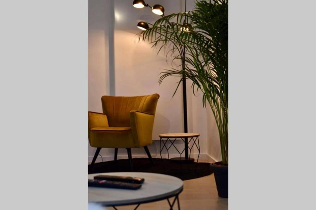 Vernieuwd Appartement Op 200M Van De Zee Ostend Luaran gambar